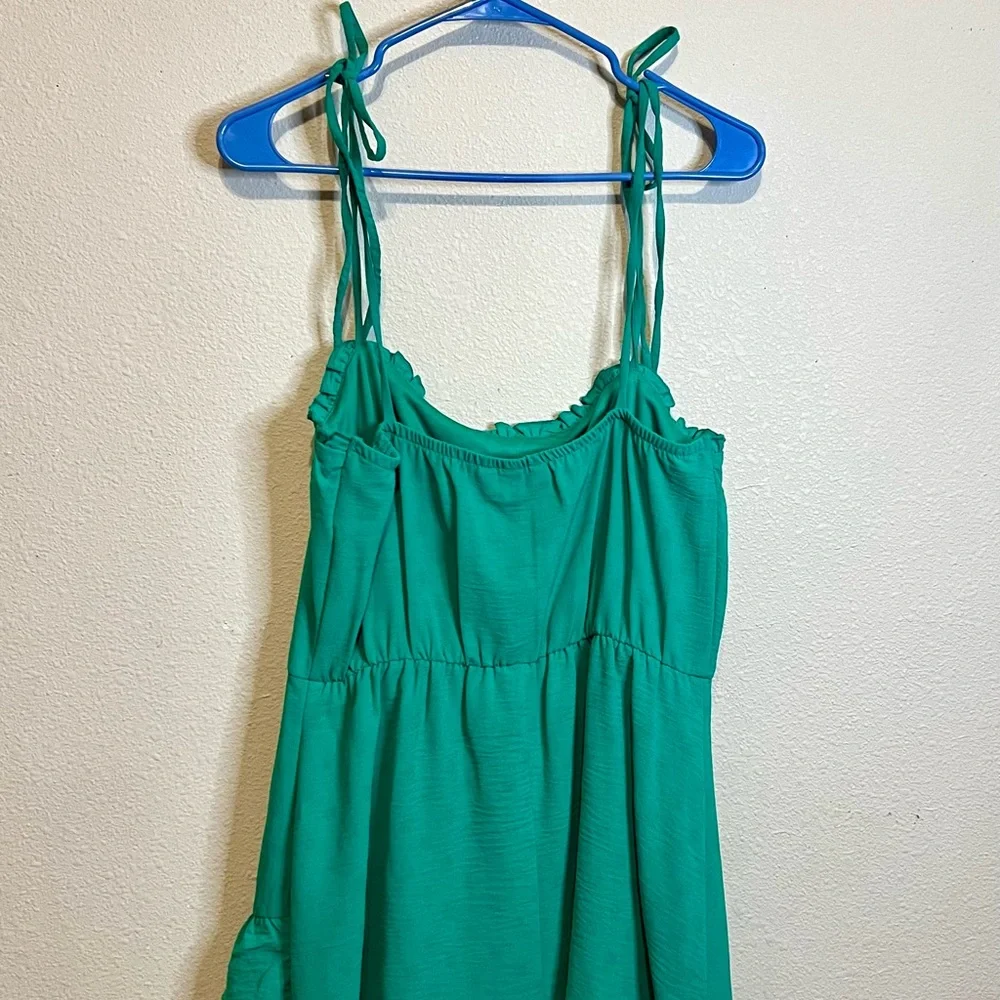 Speechless Kelly Green Ruffle Mini Dress. Adorable for holidays. Size L - Picture 5 of 6